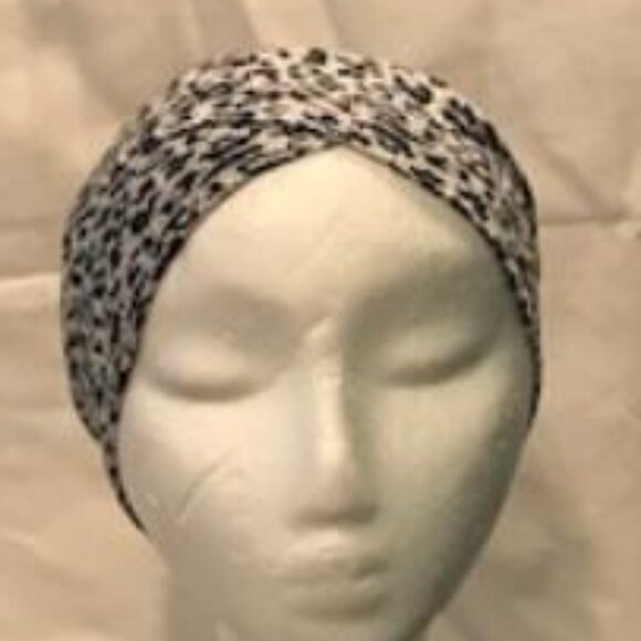 Black and White Leopard Print Fashion Cap - Picture 5 of 6
